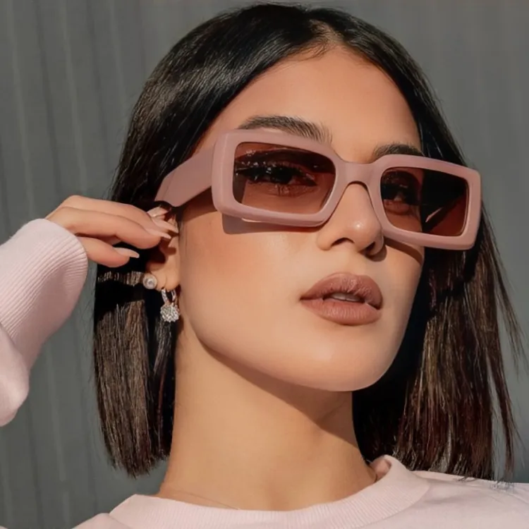 BadgeSquare Fashion Sunshade Sunglasses Retro Fashion Trend for Women