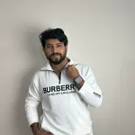 Premium half zip sweatshirt