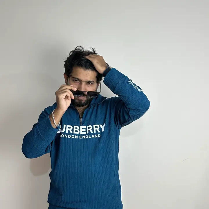 Premium half zip sweatshirt