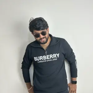 Premium half zip sweatshirt